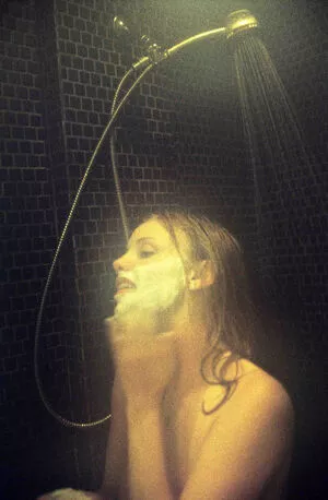 Kelli Garner / itsmekelligarner nude photo #0007