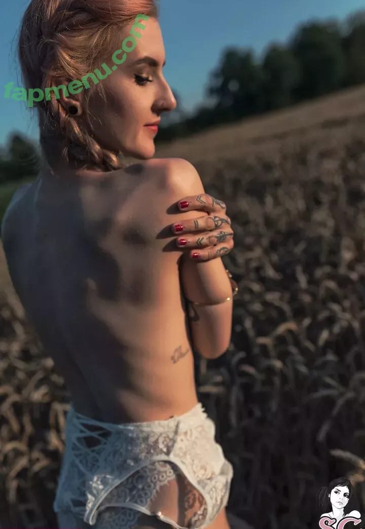 Kelloggsbombs nude photo #0057 (kelloggsbombsfree)