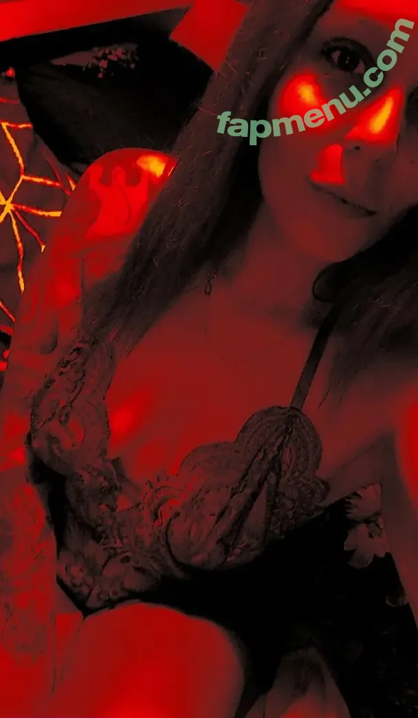 kellsbells420 nude photo #0001 (__ohsokells__)