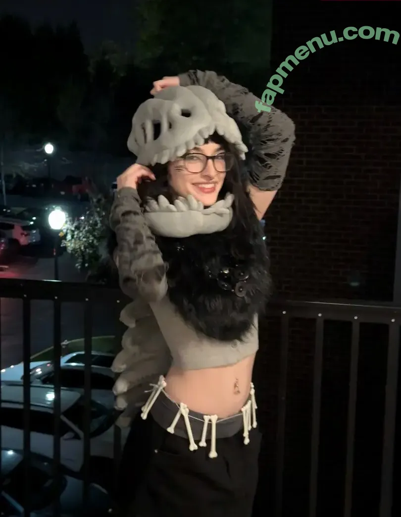 Kelly Boetcher nude photo #0059 (KellyHasCooties / kellyboetcherr)