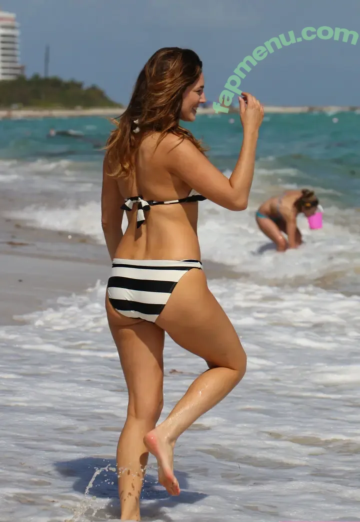 Kelly Brook nude photo #1822 (IAMKELLYBROOK / iamkb / kelly-brook)