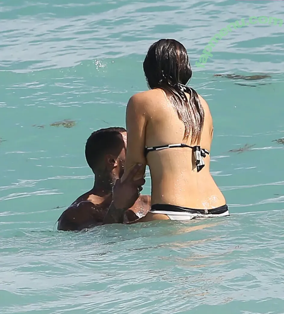 Kelly Brook nude photo #1870 (IAMKELLYBROOK / iamkb)