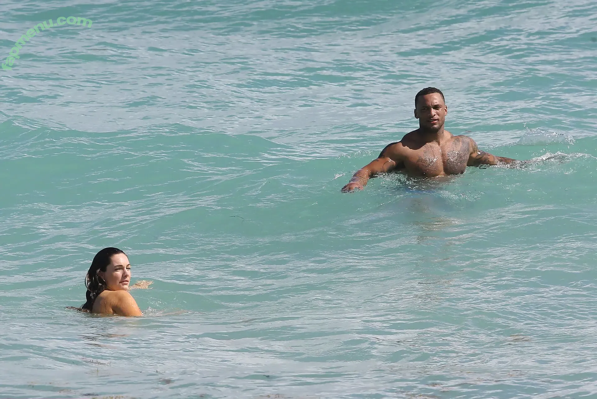 Kelly Brook nude photo #1873 (IAMKELLYBROOK / iamkb)