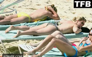 Kelly Clarkson / kellyclarkson nude photo #0026