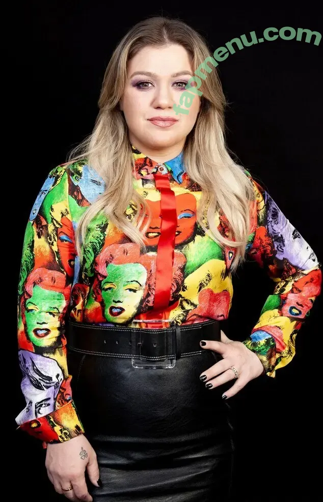 Kelly Clarkson nude photo #0053 (kellyclarkson)