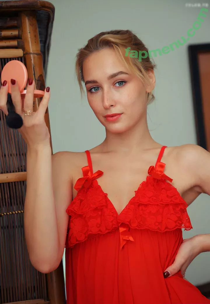 Kelly Collins nude photo #0613 (KellyCollin_ / kellycollins)