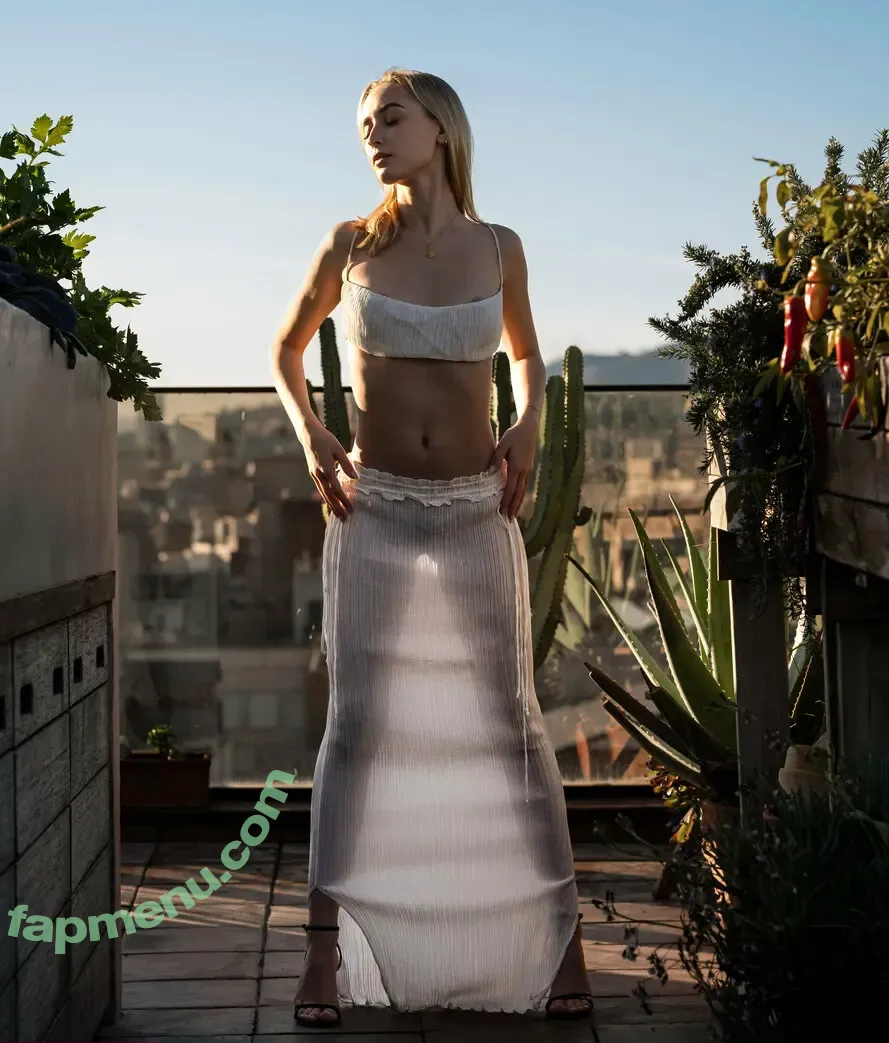 Kelly Collins nude photo #1664 (KellyCollin_ / Loveuphoria / kellycollins / kellycollinsreal)