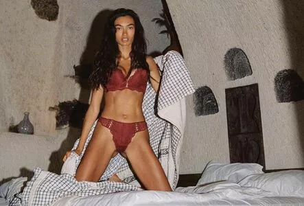 Kelly Gale / kellybellyboom nude photo #0028