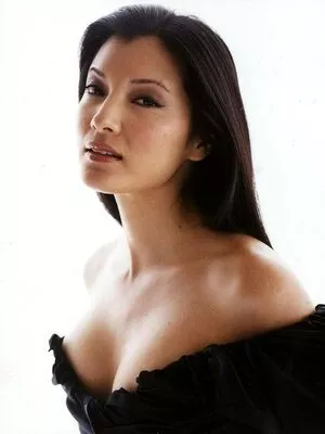 Kelly Hu / 33edge / kellyhu nude photo #0281