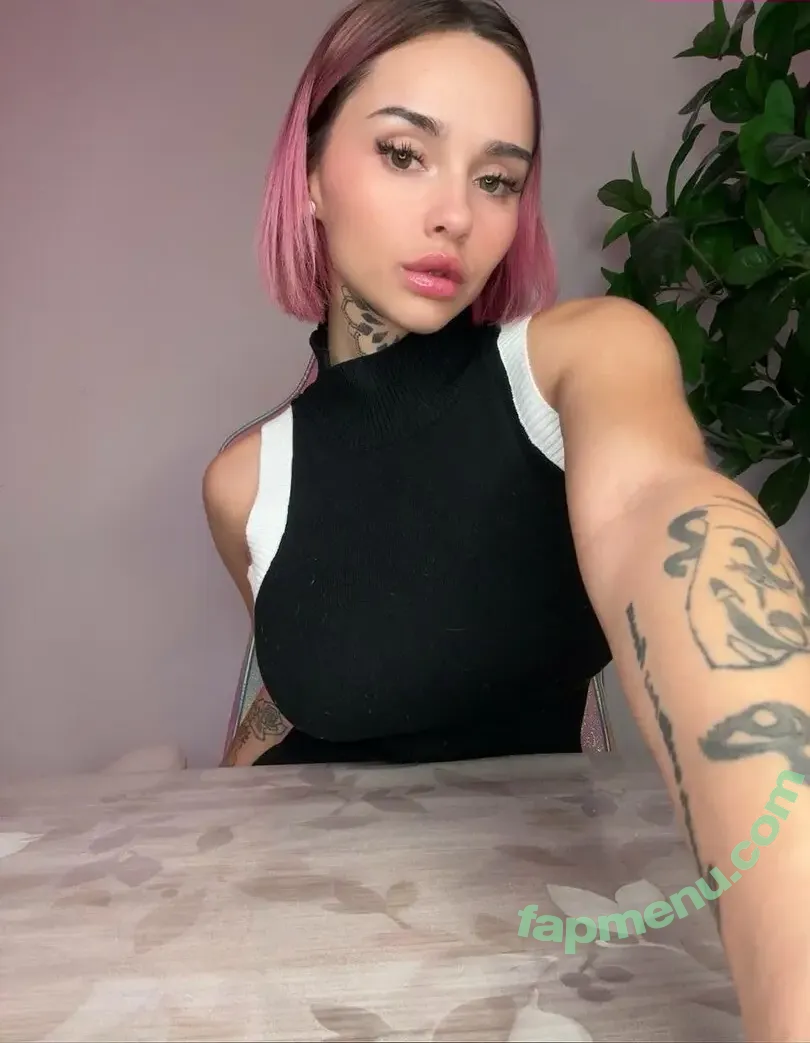 Kelly_kwlc nude photo #0004 (_petite_tagada / kelly_wlc / kellywlc / vivi_kelly)