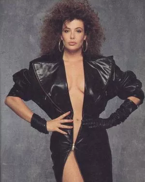 Kelly LeBrock / thekellylebrock nude photo #0014