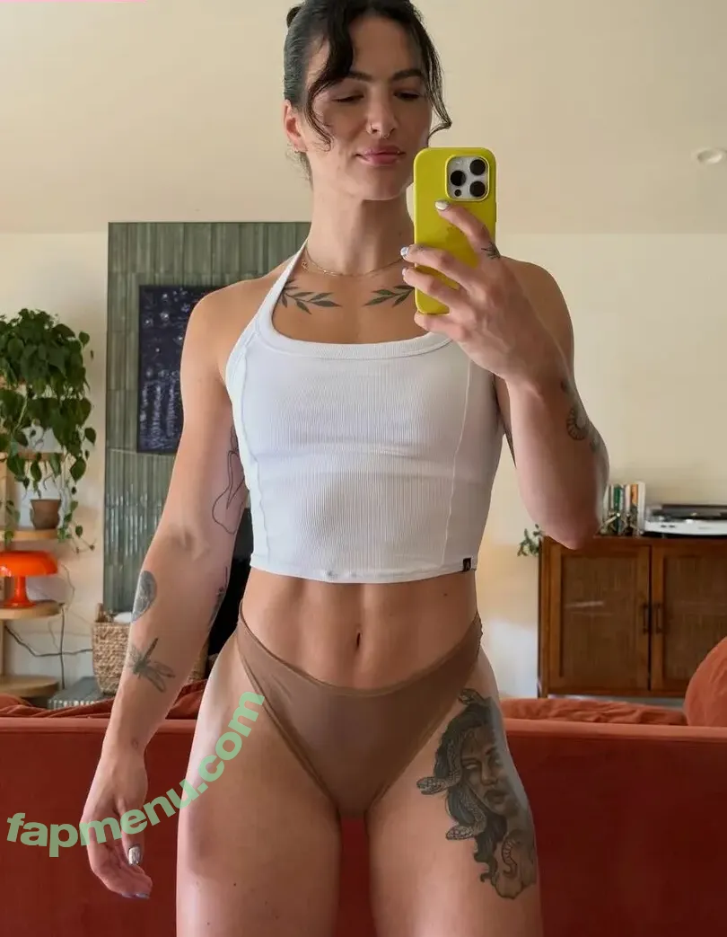 Kelly Matthews nude photo #0177 (kellylmatthews)