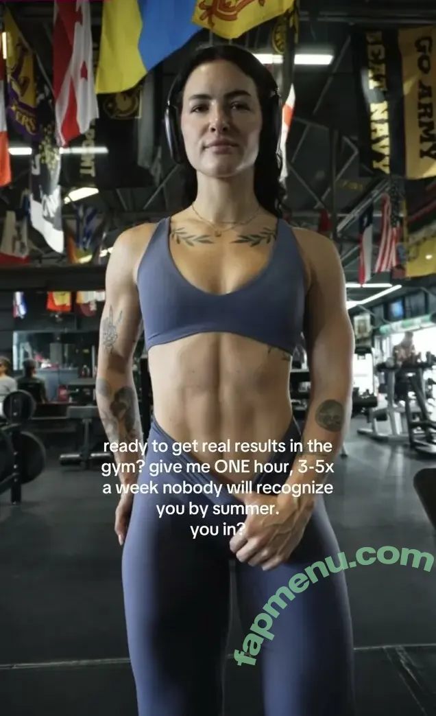 Kelly Matthews nude photo #0194 (kellylmatthews)