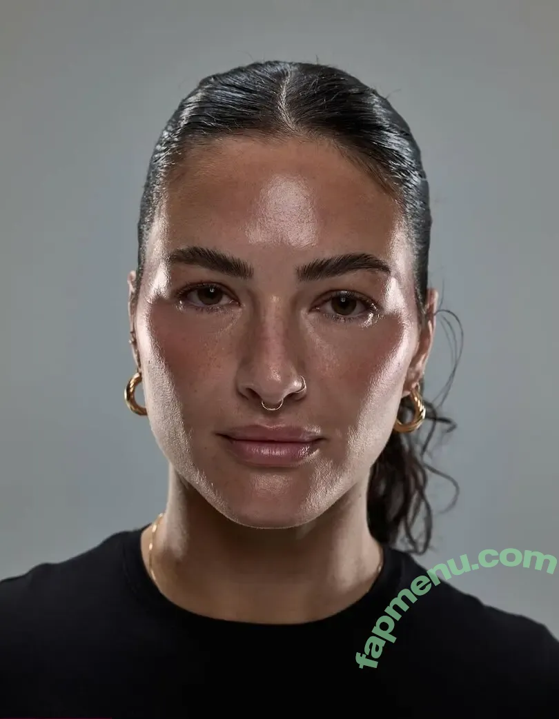 Kelly Matthews nude photo #0203 (kellylmatthews)