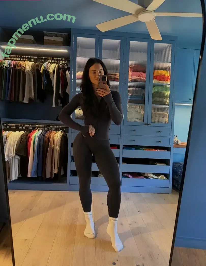 Kelly Matthews nude photo #0212 (kellylmatthews)