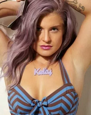 Kelly Osbourne / KellyOsbourne nude photo #0007