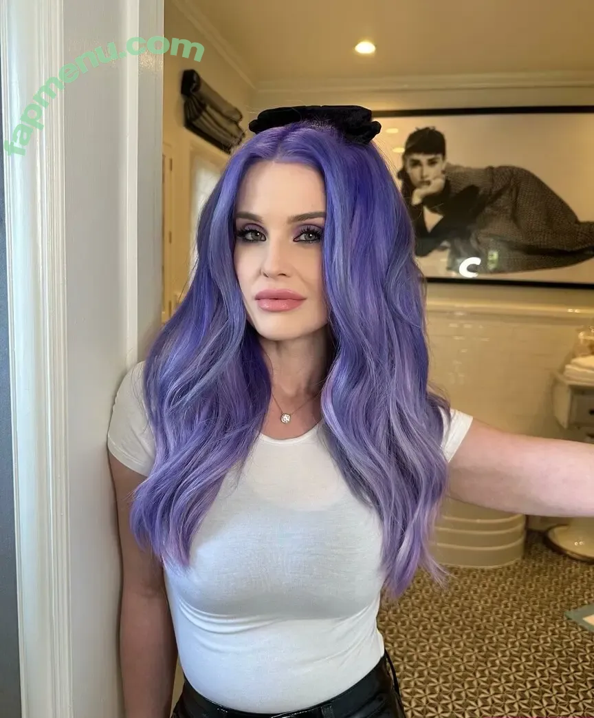 Kelly Osbourne nude photo #0163 (KellyOsbourne)