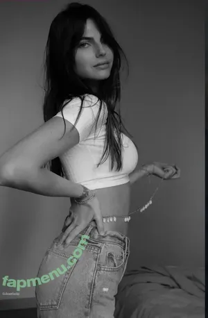 Kelly Piquet / kellypiquet nude photo #0019