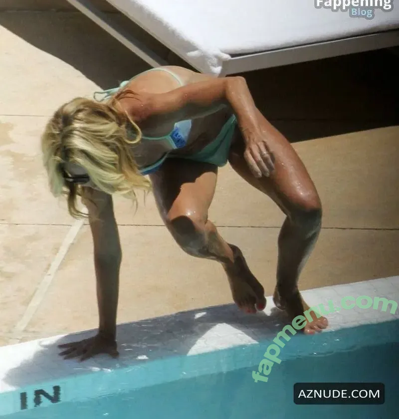 Kelly Ripa nude photo #0067 (kellyripa)