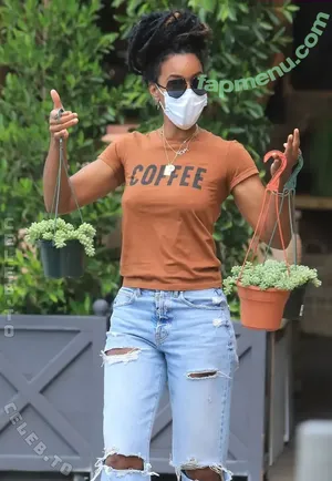 Kelly Rowland / KELLYROWLAND nude photo #0035