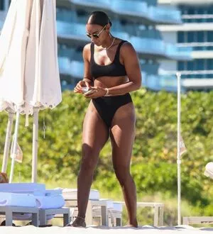 Kelly Rowland / kellyrowland / morenapieldefuego nude photo #0102