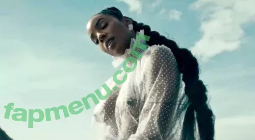 Kelly Rowland nude photo #0016 (kellyrowland / morenapieldefuego)