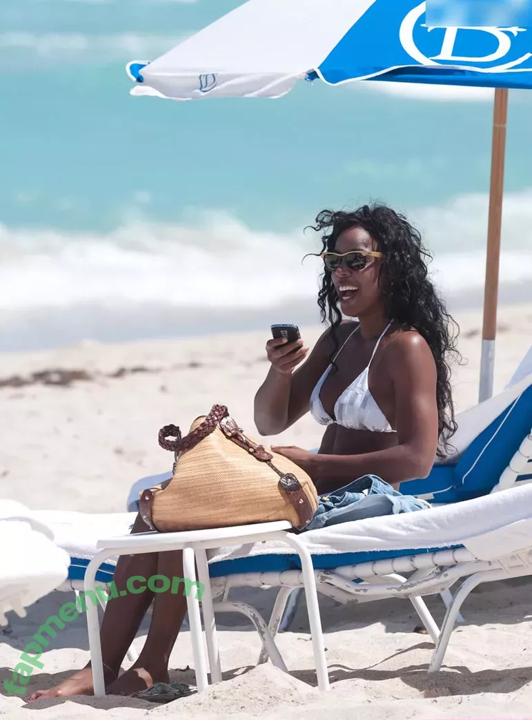 Kelly Rowland nude photo #0145 (kellyrowland / morenapieldefuego)