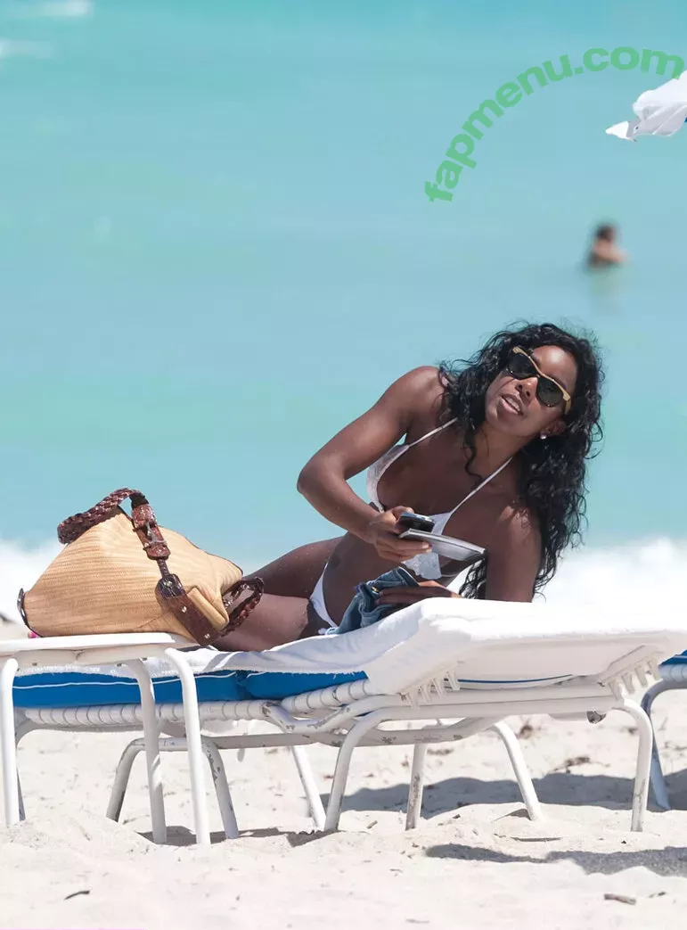 Kelly Rowland nude photo #0146 (kellyrowland / morenapieldefuego)