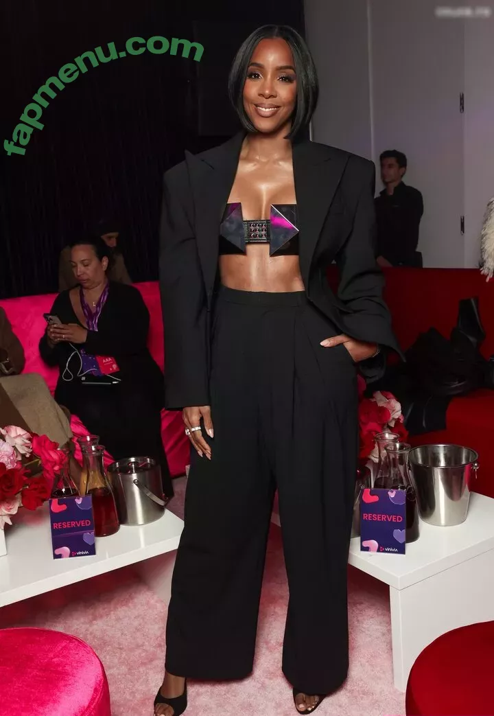 Kelly Rowland nude photo #0211 (kellyrowland / morenapieldefuego)