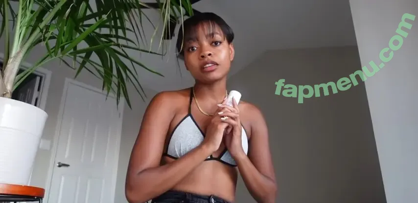 Kelly Stamps nude photo #0011 (thekellystamps)