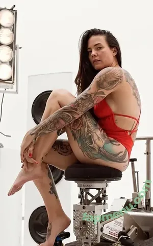 Kelly Winstanley / prettyfitanddeadly nude photo #0027