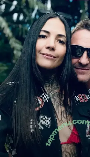 Kelly Winstanley / prettyfitanddeadly nude photo #0046