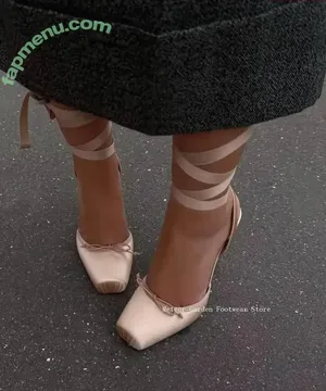 Kellyapraez nude