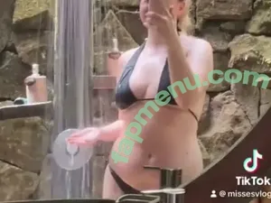 KellyMissesvlog / ajandkelz nude photo #0315
