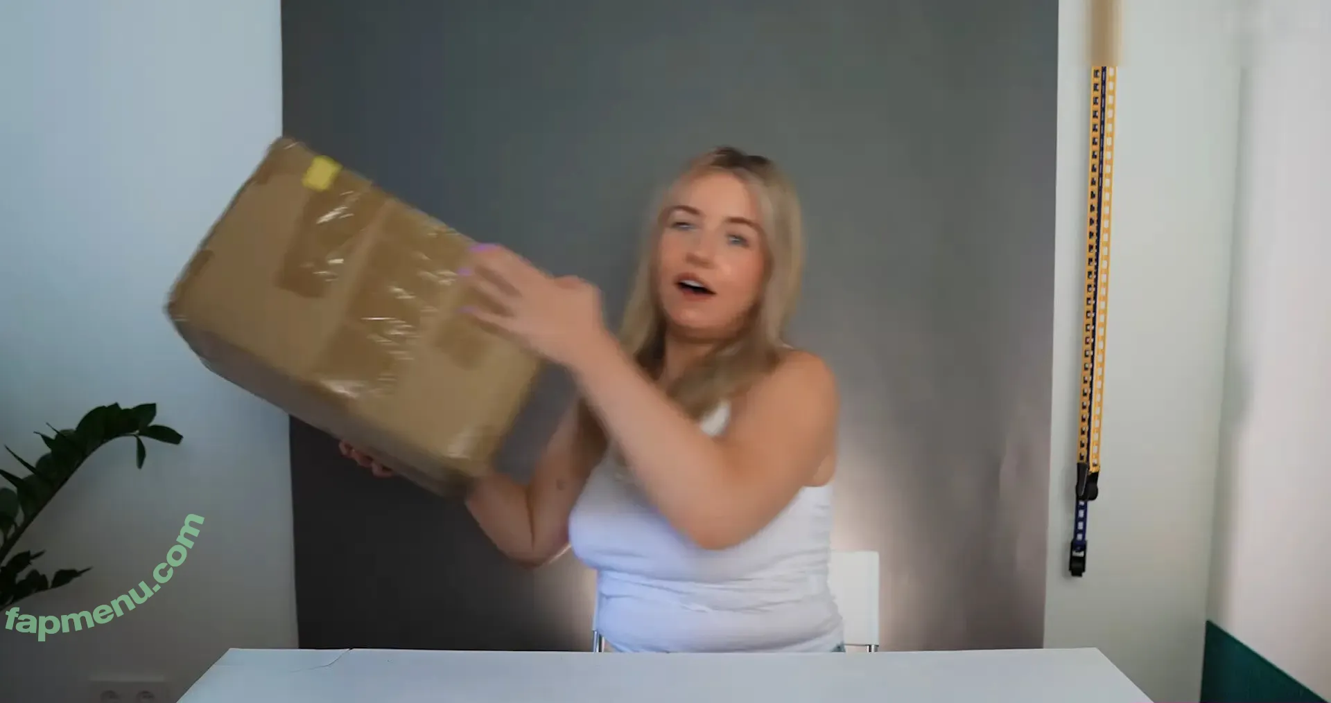 KellyMissesvlog nude photo #0266 (ajandkelz)