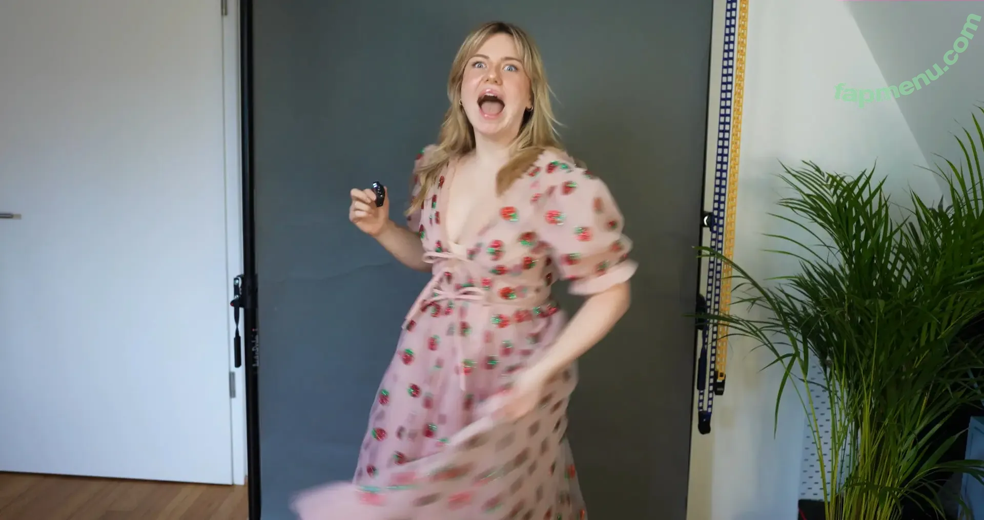 KellyMissesvlog nude photo #0292 (ajandkelz)