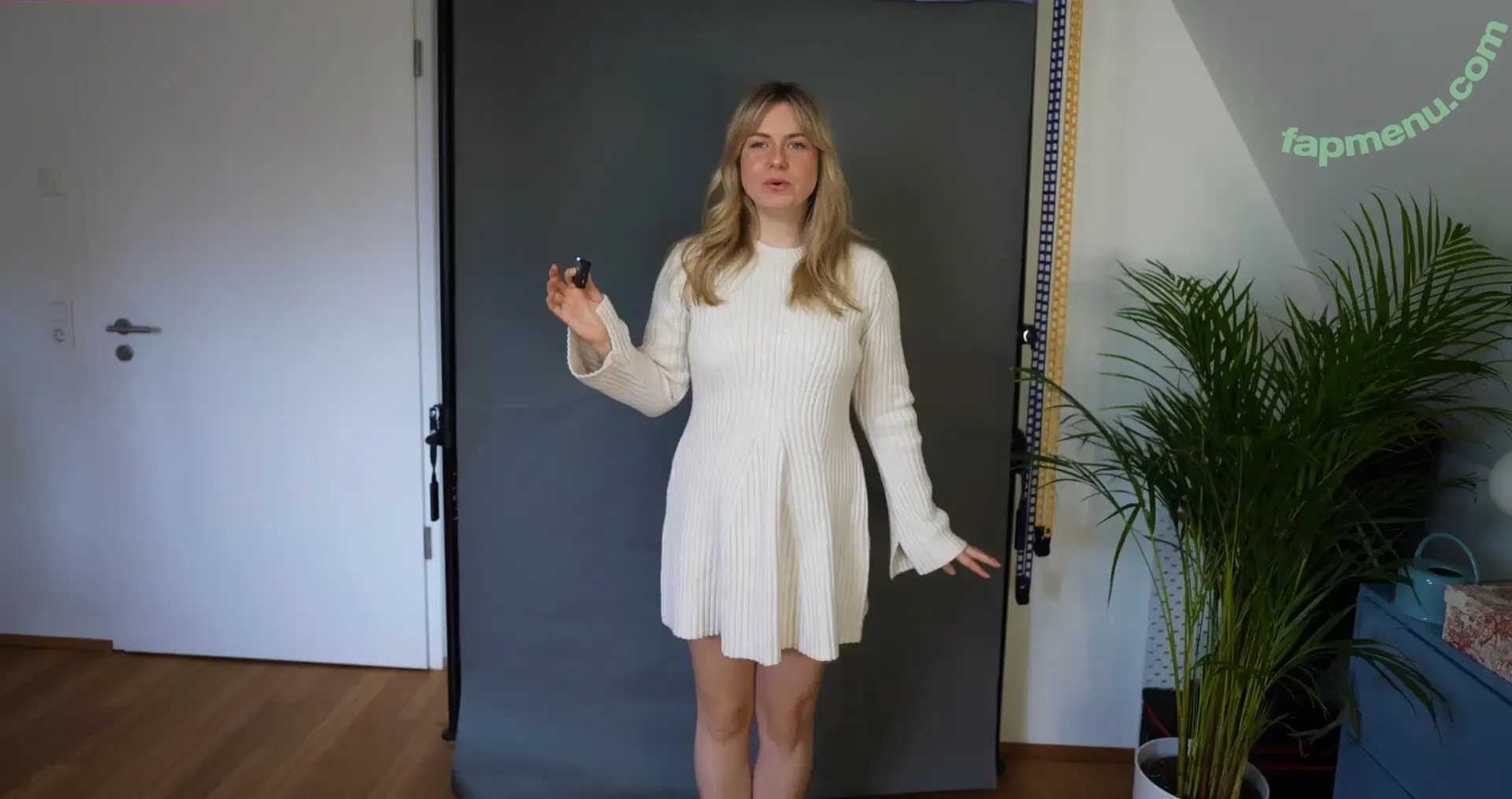 KellyMissesvlog nude photo #0300 (ajandkelz)