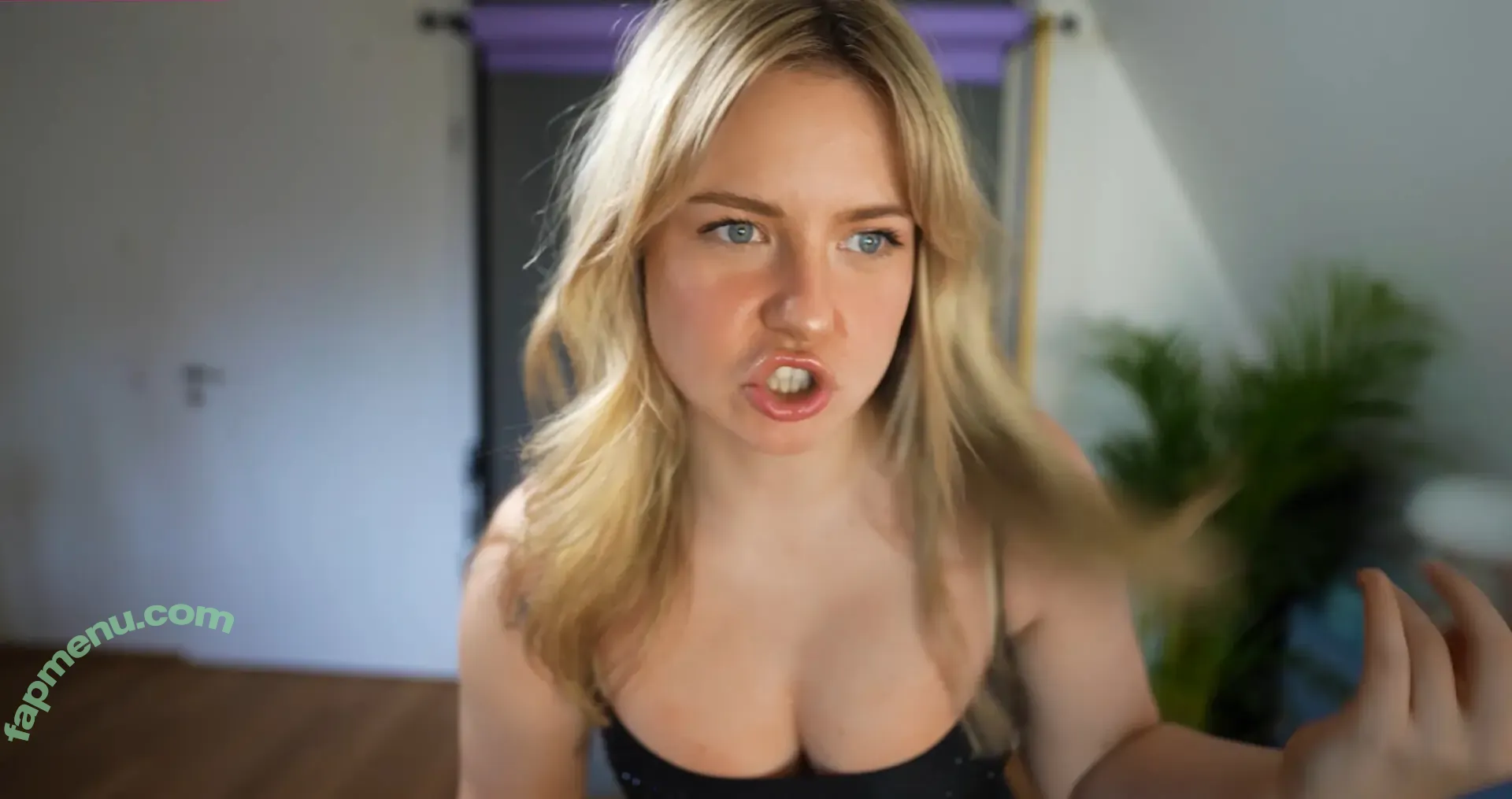 KellyMissesvlog nude photo #0311 (ajandkelz)