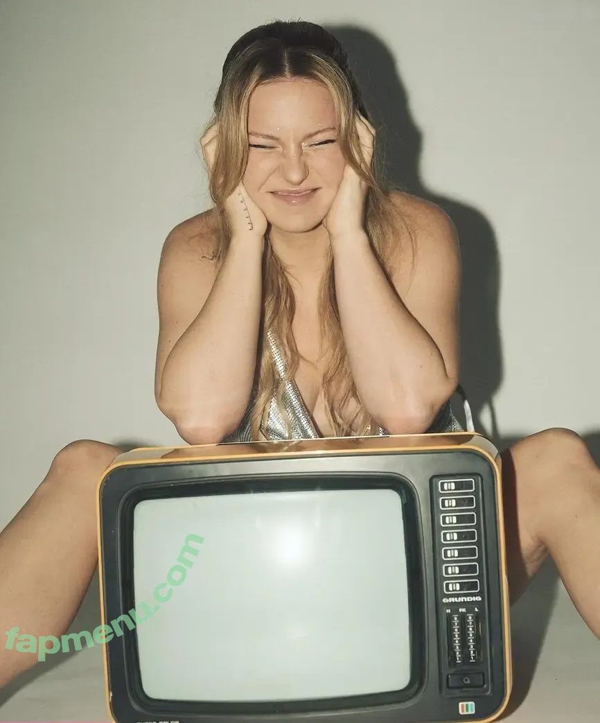 KellyMissesvlog nude photo #0333 (ajandkelz)