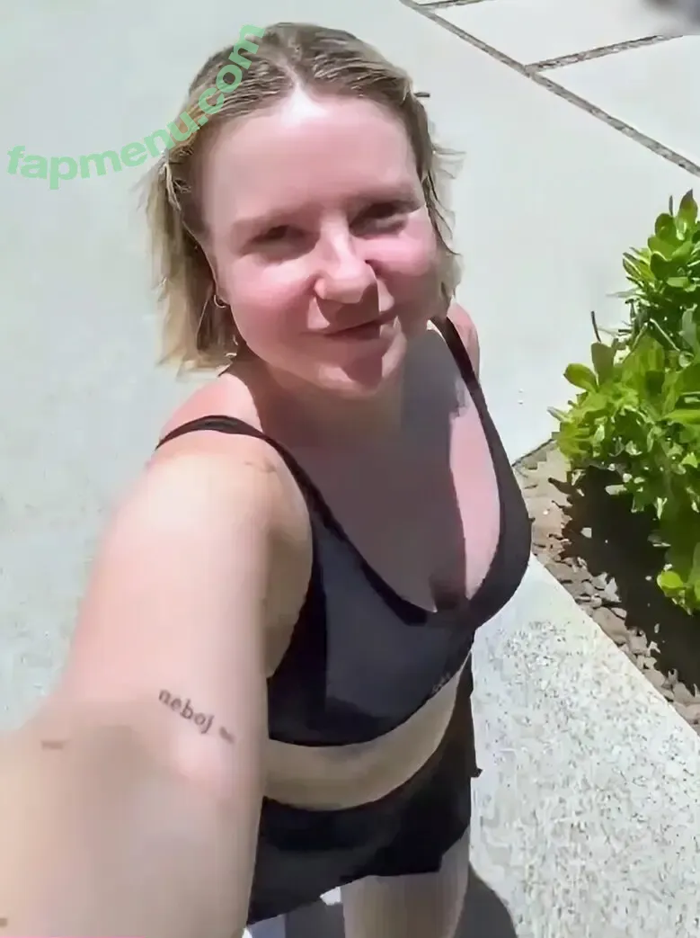 KellyMissesvlog nude photo #0557 (ajandkelz)