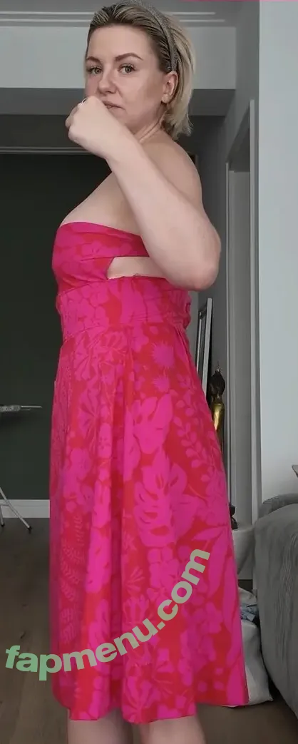 KellyMissesvlog nude photo #0609 (ajandkelz)