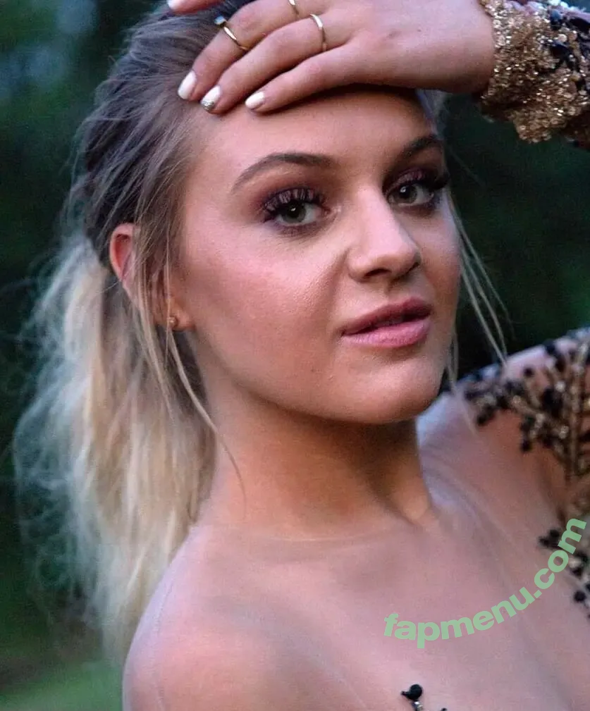 Kelsea Ballerini nude photo #0121 (kelseaballerini)