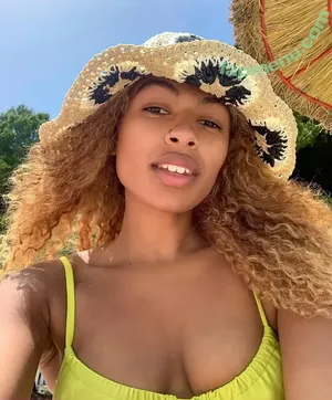 Kemi Rodgers / kemirodgers nude photo #0049