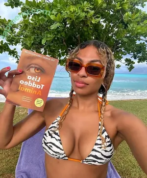 Kemi Rodgers / kemirodgers nude photo #0050