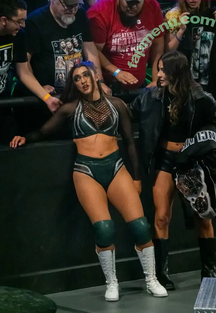 Kendal Grey nude photo #0106 (Peyton Prussin / kendalgreywwe)