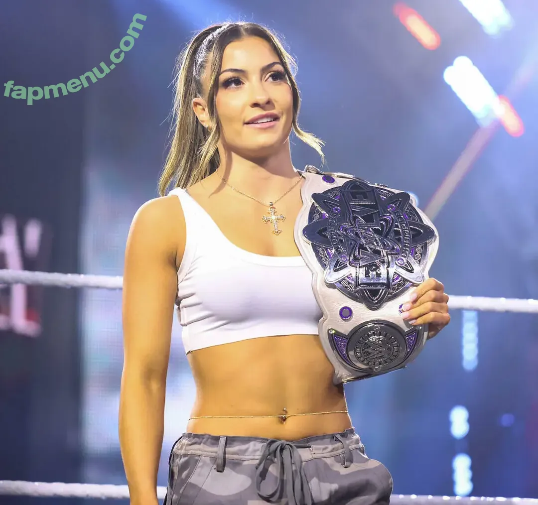 Kendal Grey nude photo #0133 (Peyton Prussin / kendalgreywwe)