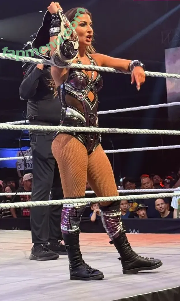 Kendal Grey nude photo #0140 (Peyton Prussin / kendalgreywwe)