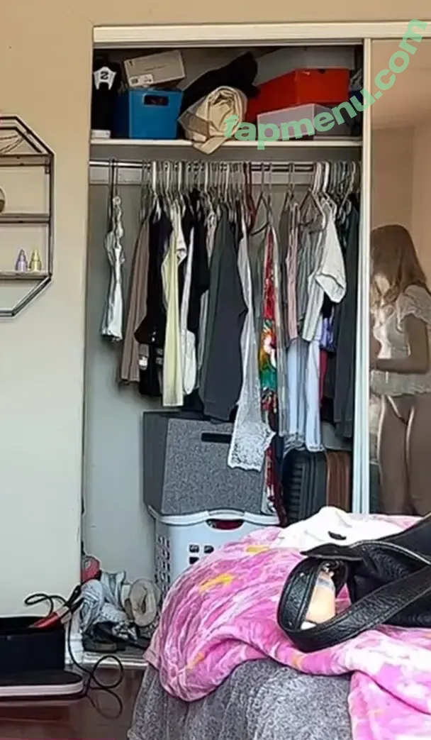 kendall nude photo #0010 (Kendall.fr33 / ahsolladnek / kendall.fr73 / kendalljenson)