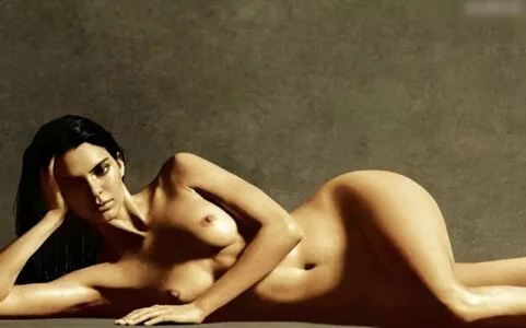 Kendall Jenner / KendallJenner nude photo #3331