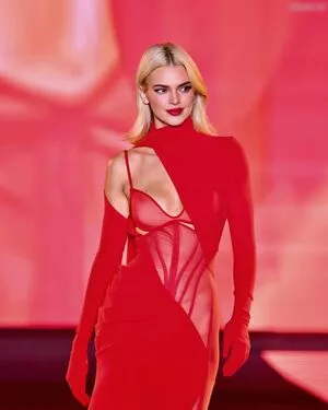 Kendall Jenner / KendallJenner nude photo #3822